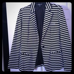 Mossimo black/white blazer